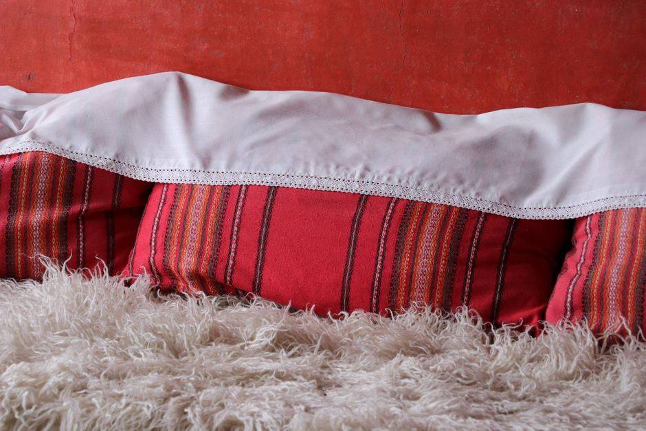 How Heavy Should a Weighted Blanket Be? UK Guide
